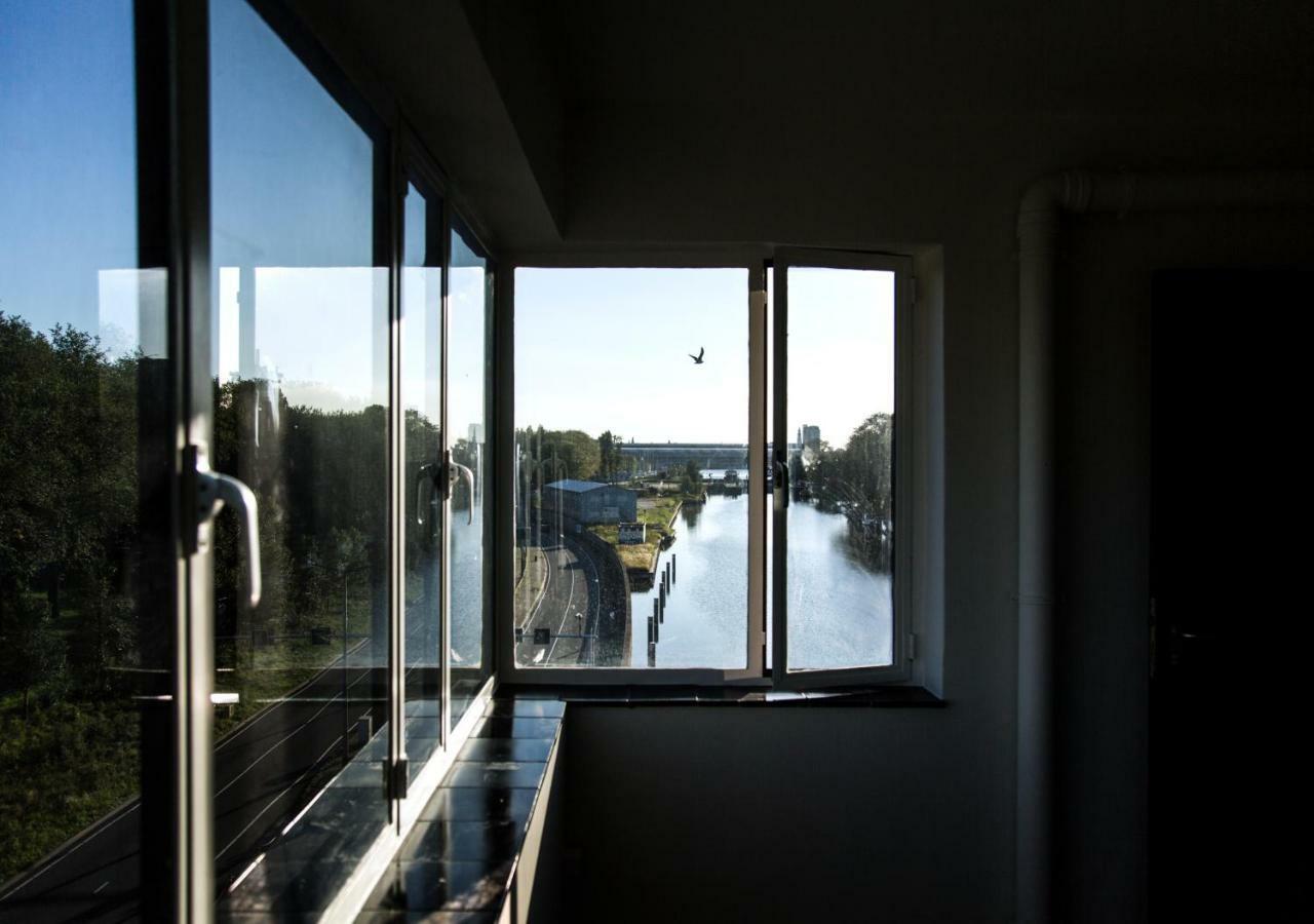 Sweets - Gerben Wagenaarbrug Amszterdam Kültér fotó
